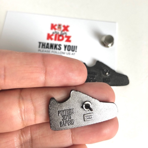 Bape Sneaker Enamel Pin - Picture 4 of 4